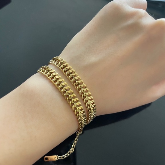 ✨18K Gold Plated Chain Necklace/Bracelet/Anklet ✨ - Picture 5 of 5